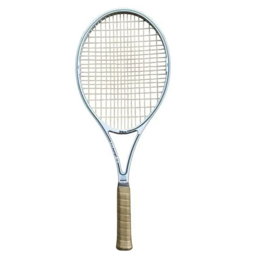Wilson Pro Avenger 110 Graphite Composite 4 5/8 L5 Tennis Racket